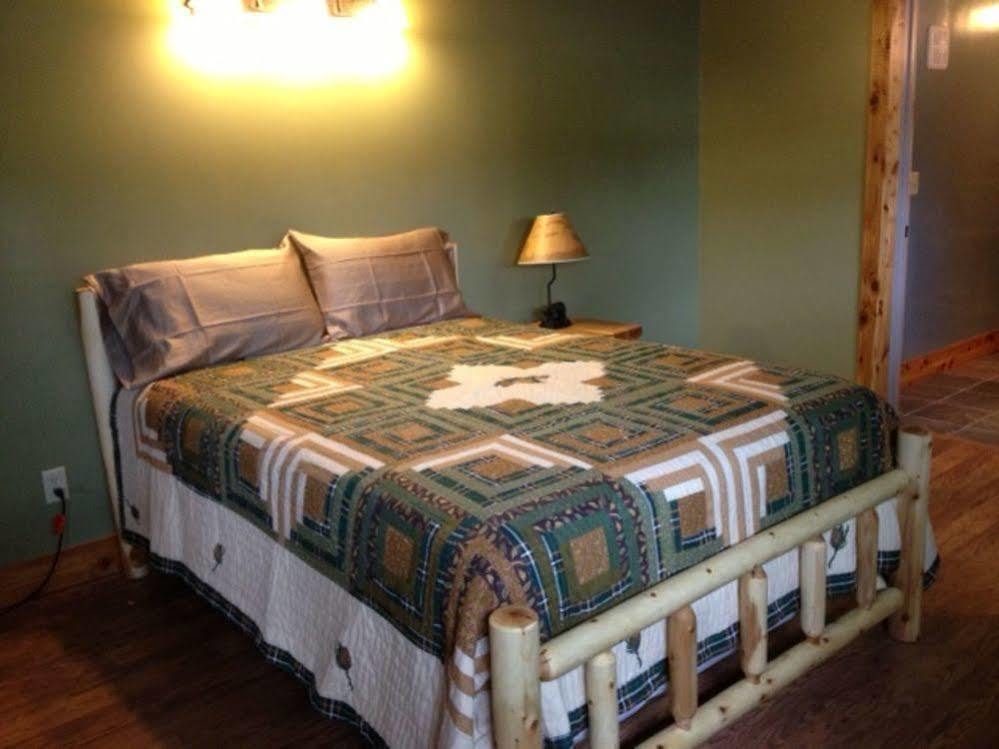 The Yorkshire Inn Phelps Extérieur photo